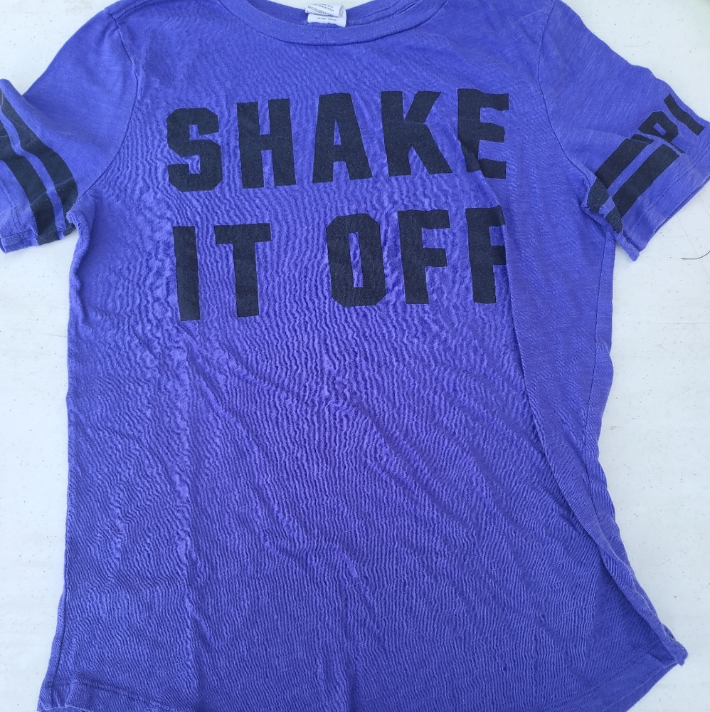 Vs shirt